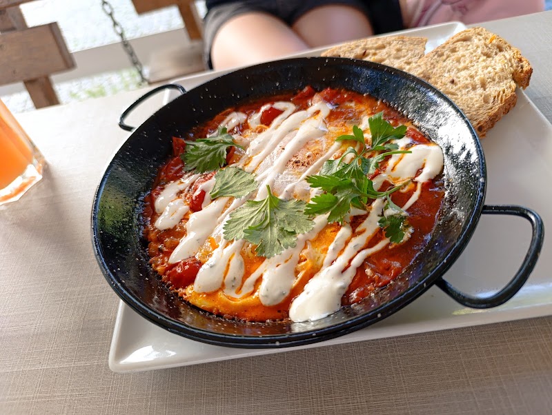 Giselle Cafe Bistro